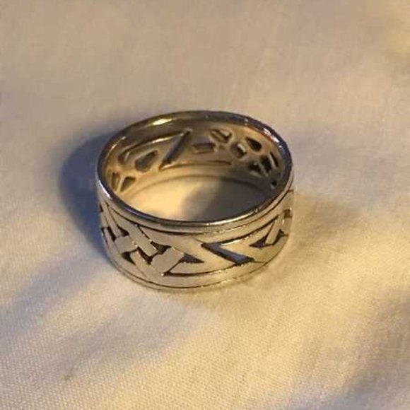 Men's Celtic Knot Ring 925 Sterling Silver Stamped Size 9.5 - Picture 5 of 5